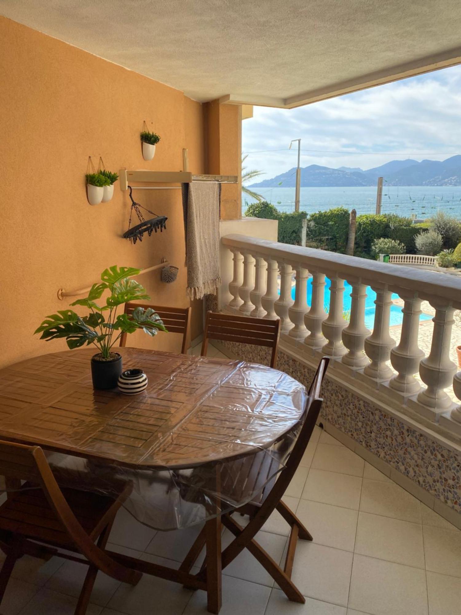 Bord De Mer, Terrasse, Tout A Pieds Cannes Exteriör bild