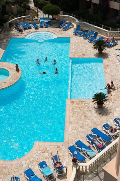 Bord De Mer, Terrasse, Tout A Pieds Cannes Exteriör bild
